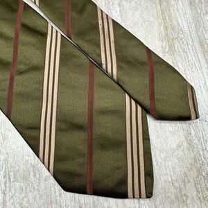 NWT ERMENEGILDO ZEGNA Silk Neck Tie Italy Luxury STRIPED Green‎ Beige
